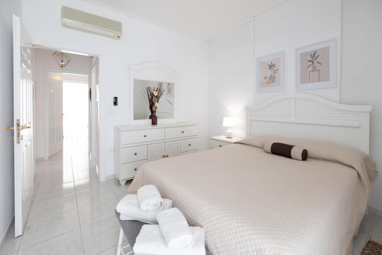Seaside Penthouse In กาลามาตา ภายนอก รูปภาพ