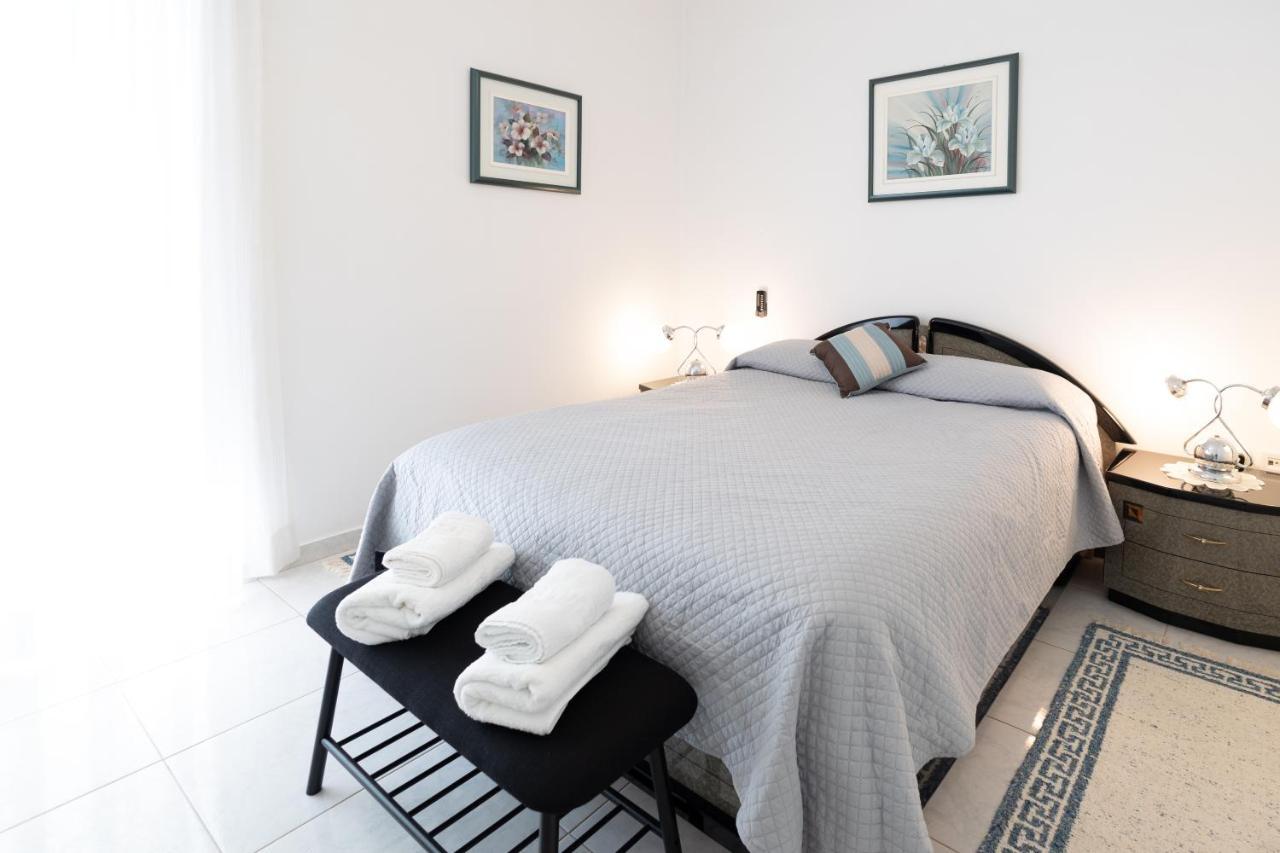 Seaside Penthouse In กาลามาตา ภายนอก รูปภาพ